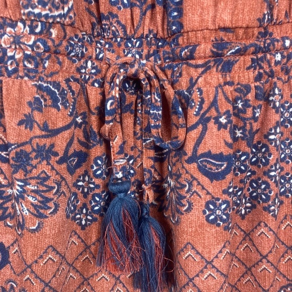 EST. 1946 Floral Boho Flutter Sleeve Off Shoulder Romper Stretch Size Large. - Picture 4 of 9